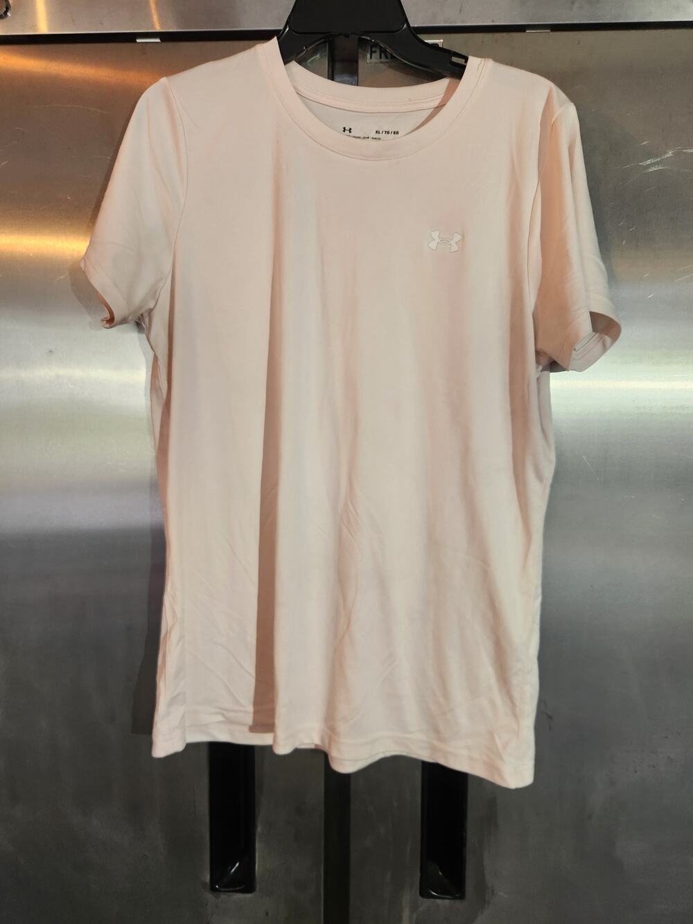 Under Armour Womens Shirt XL HeatGear Loose Fit Pink Short Sleeve Athletic Tee